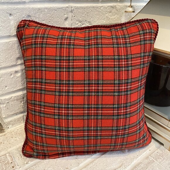 Spaniel Christmas - Needlepoint Plaid Tartan Pillow - Good Dog - Picture 2 of 4